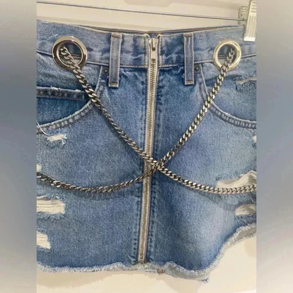 Carmar Denim Skirt with Chained detail size 28 - Picture 3 of 7